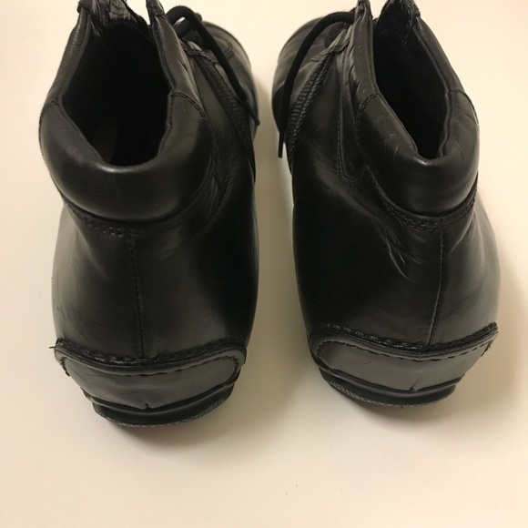 Prada Sneakers - Picture 4 of 8